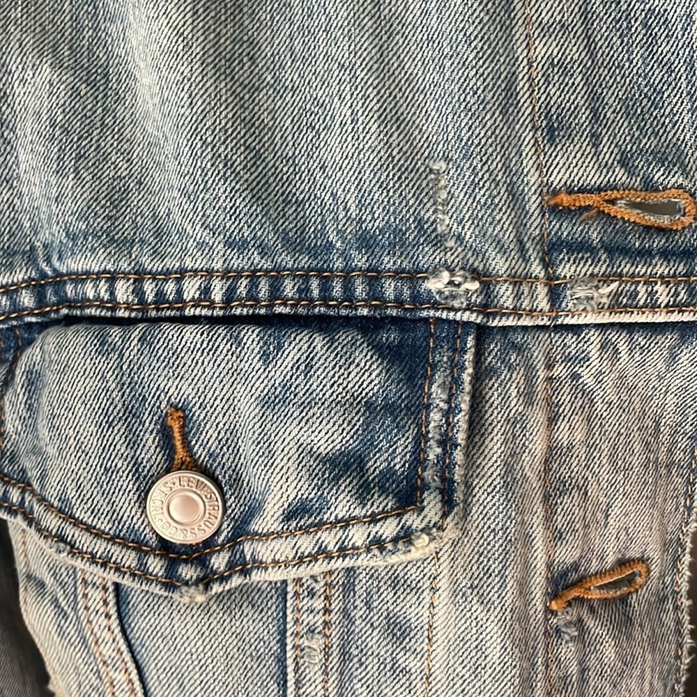 LEVI’S Big E Vintage Trucker Jean Jacket - Picture 3 of 11